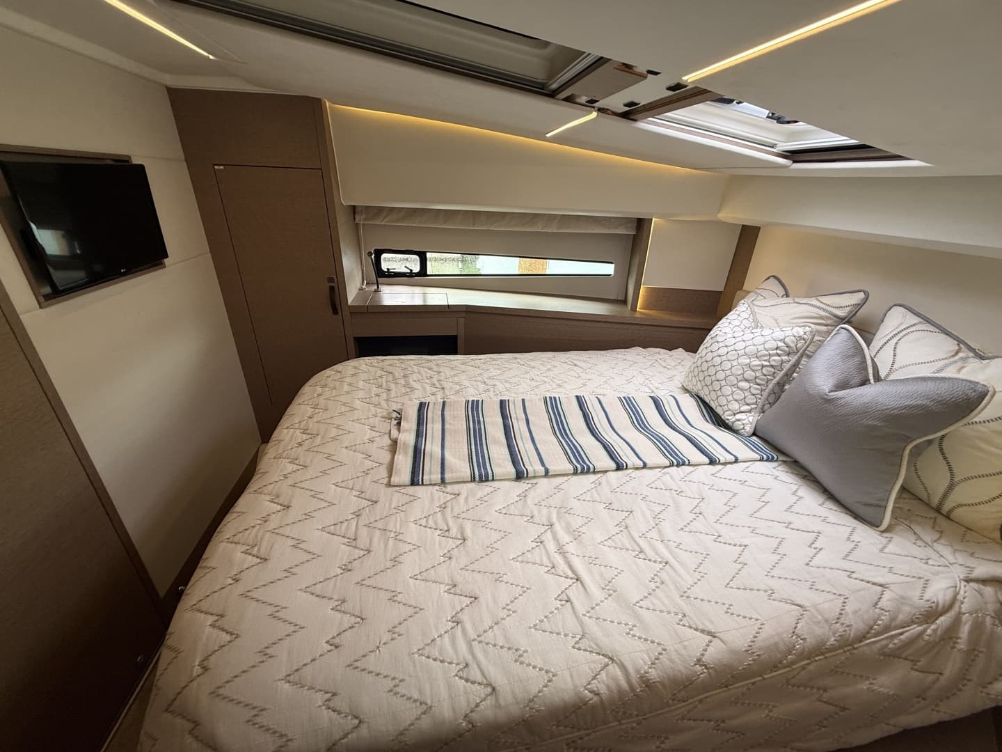 2018 Prestige 460