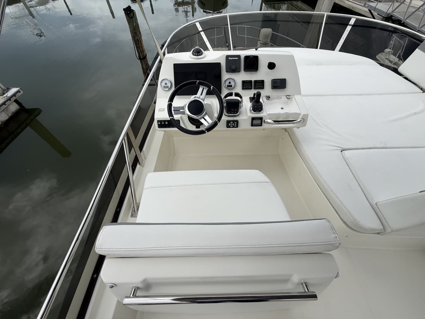 2018 Prestige 460
