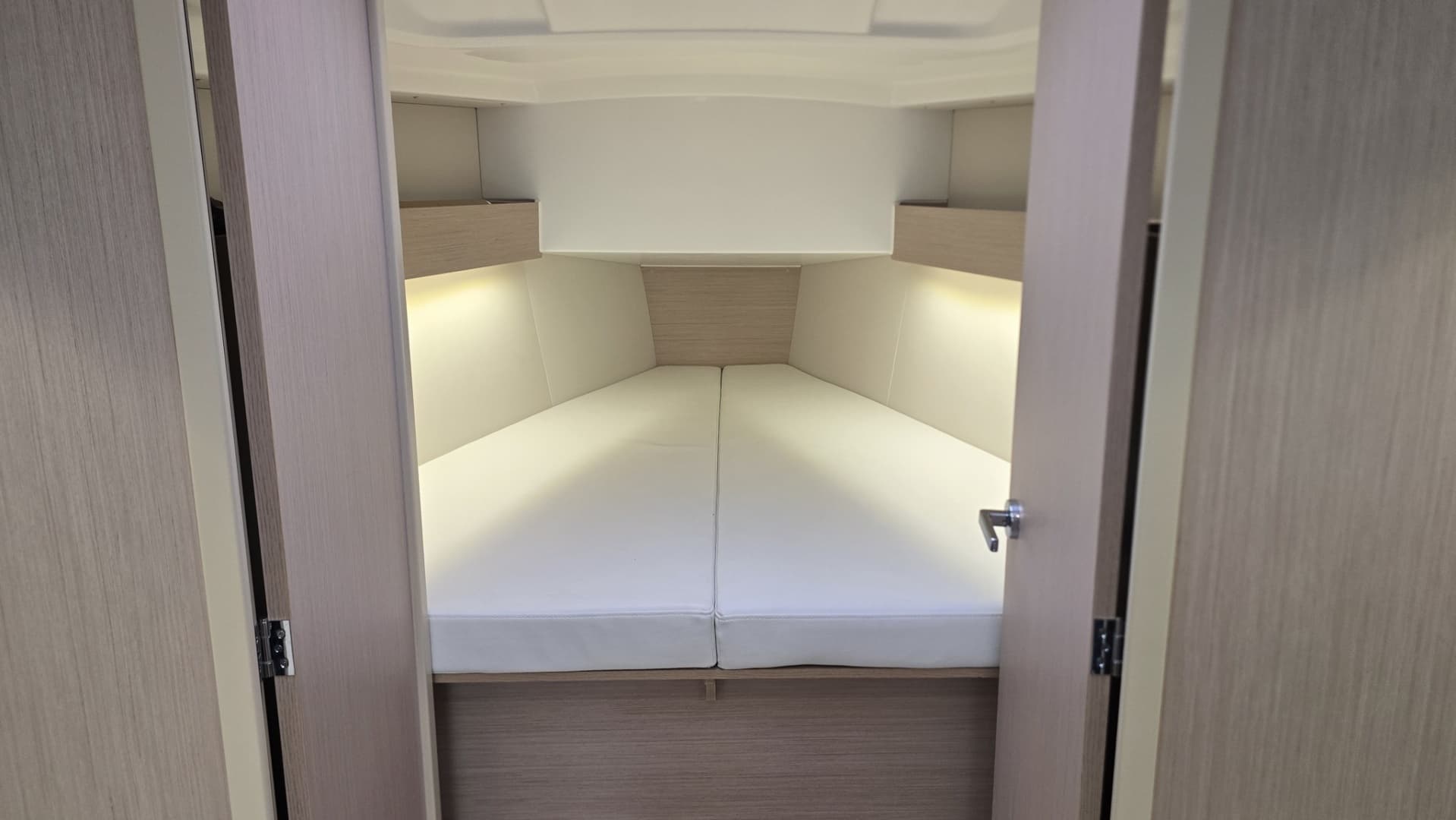 2023 Beneteau Oceanis 30.1