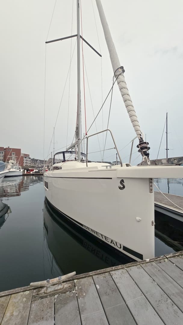 2023 Beneteau Oceanis 30.1