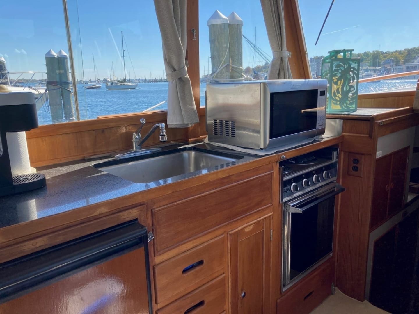 1983 Grand Banks Classic
