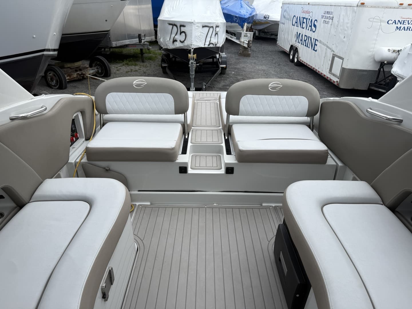 2018 Crownline E30