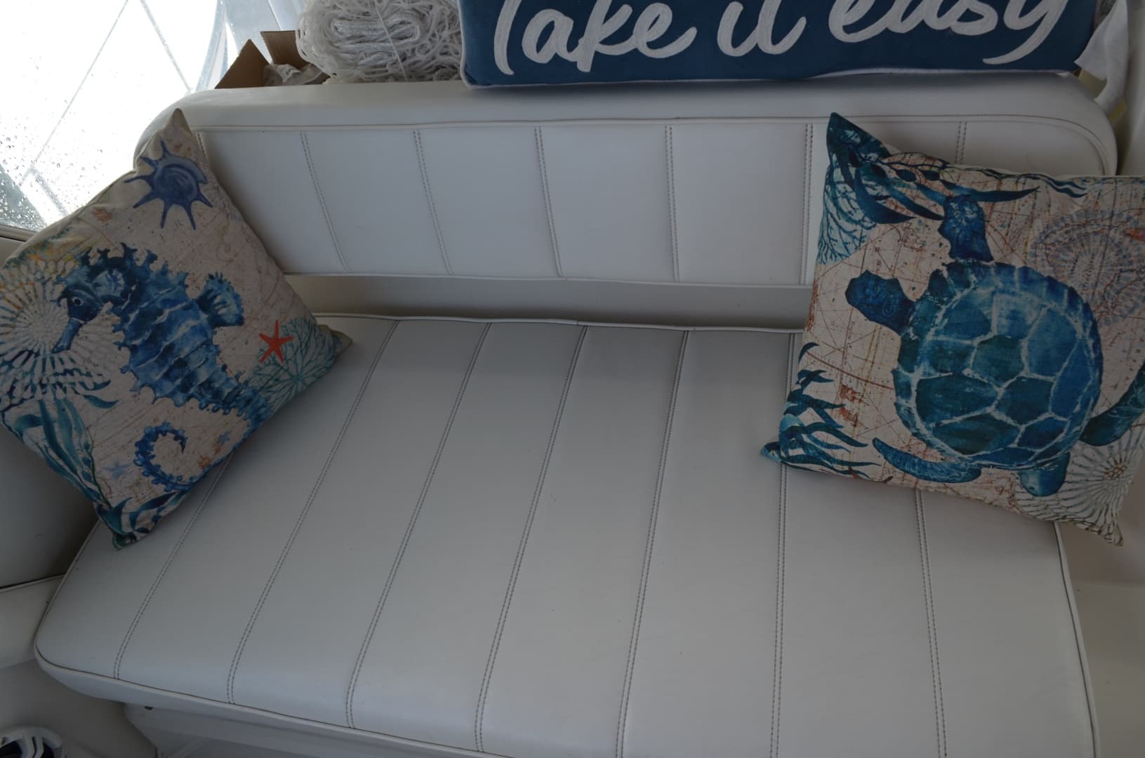 1996 Carver 440 Motor Yacht