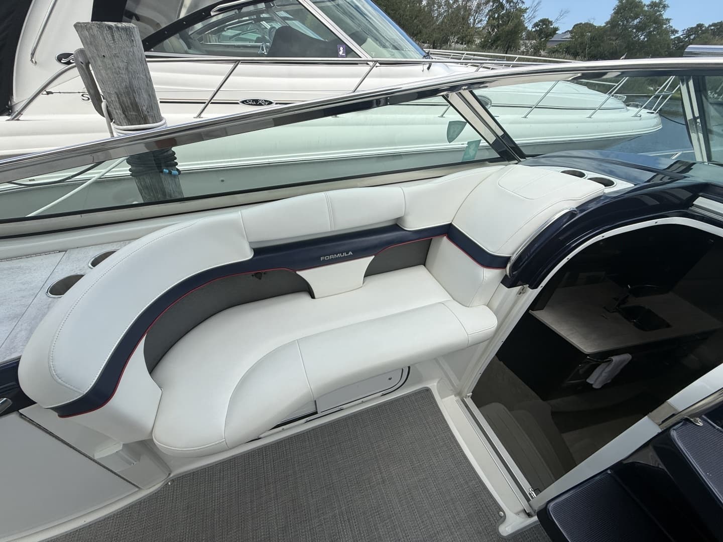 2017 Formula 370 Super Sport