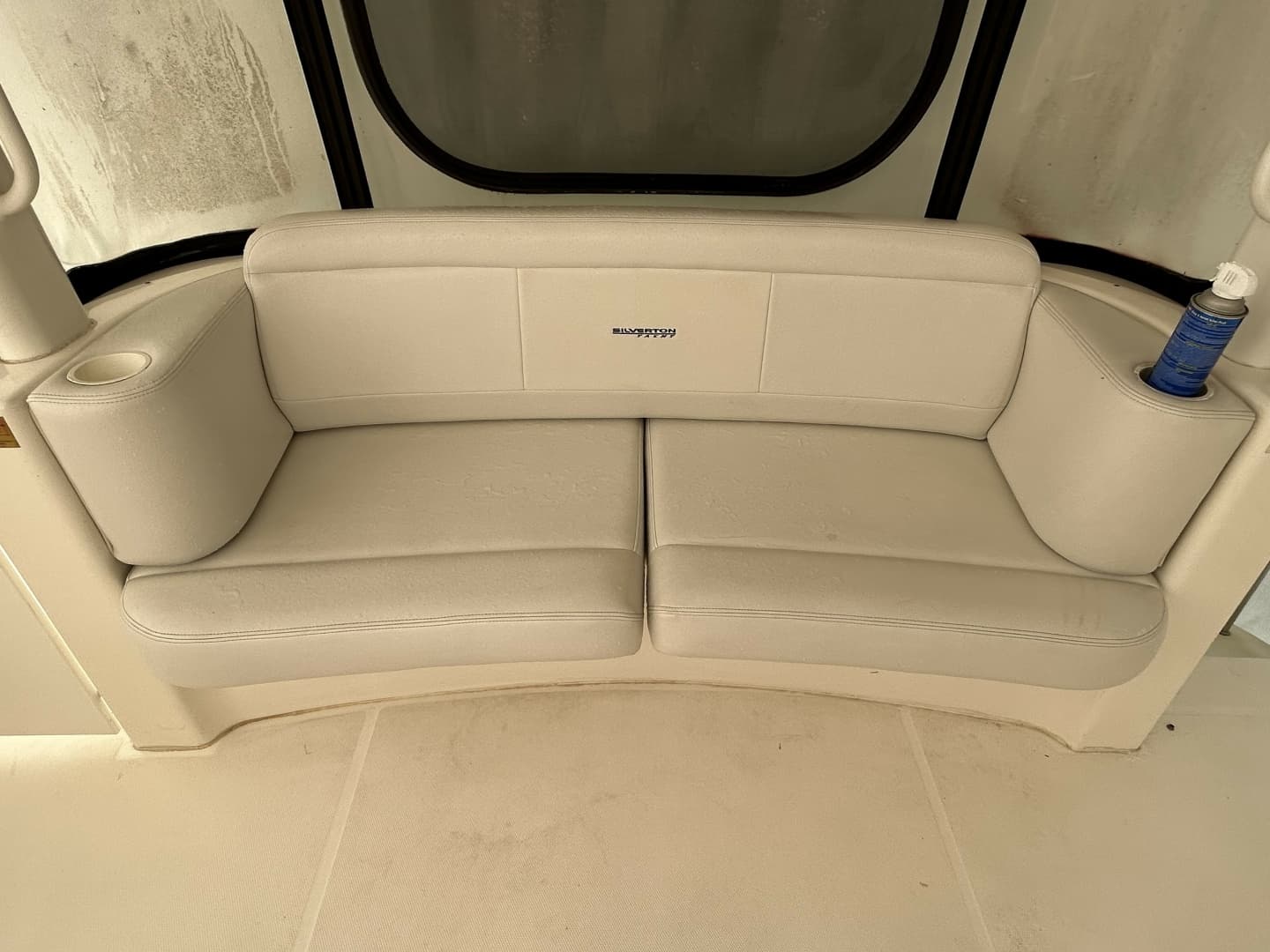 2005 Silverton 39MY