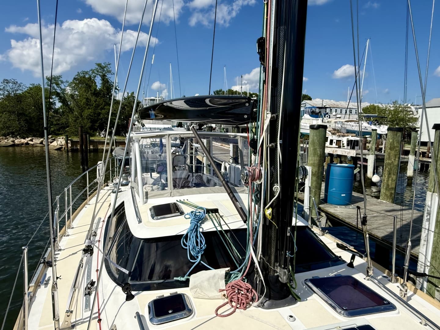 2015 Hylas 56