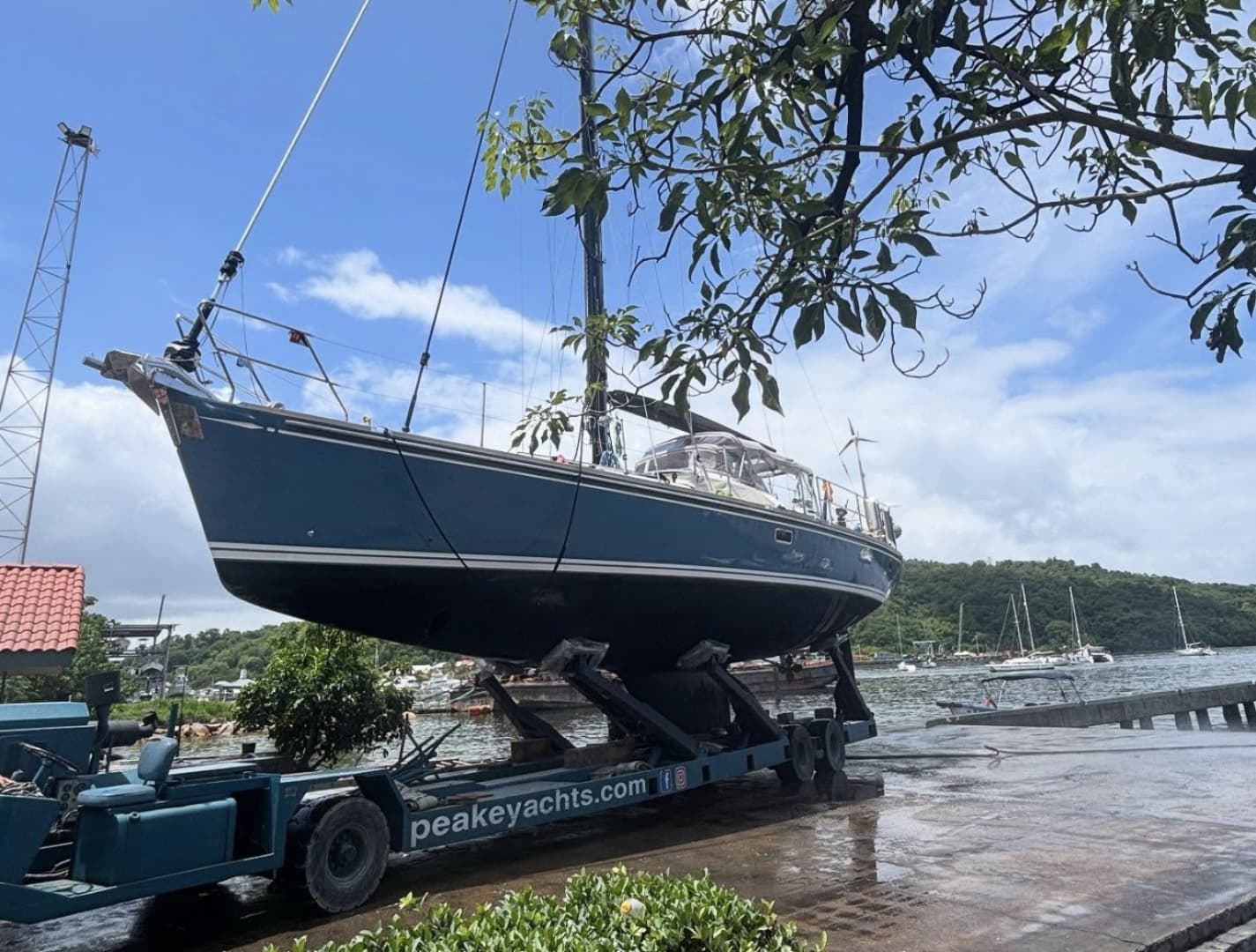 2015 Hylas 56