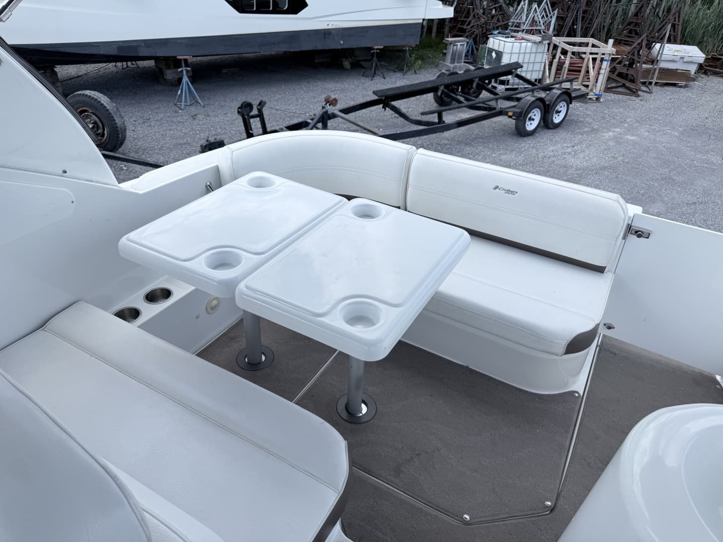 2009 Cruisers Yachts 300 CXi