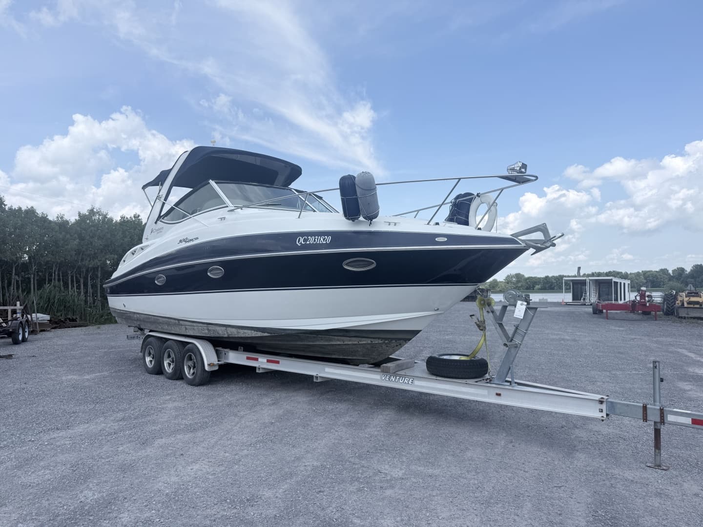 2009 Cruisers Yachts 300 CXi