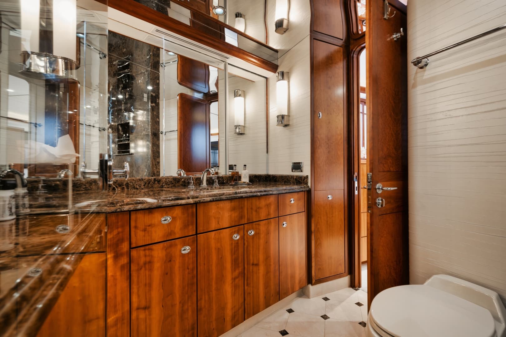 2003 Westport Raised Pilothouse MY