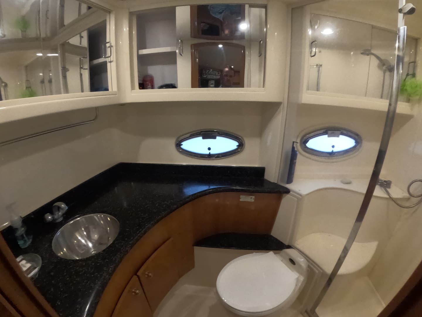 2002 Carver 466 Motor Yacht