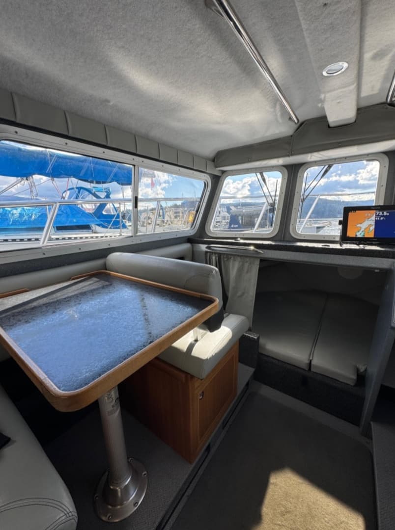 2018 KingFisher 2725 Weekender