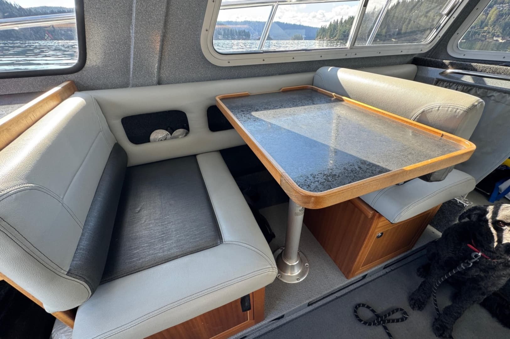 2018 KingFisher 2725 Weekender