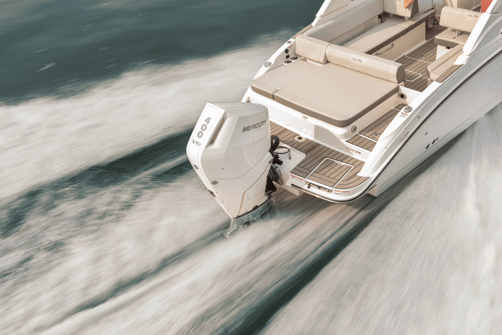 2025 Sea Ray SDX 270 Outboard