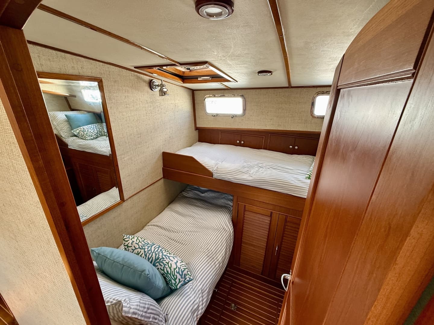 2003 Grand Banks 49 Eastbay HX