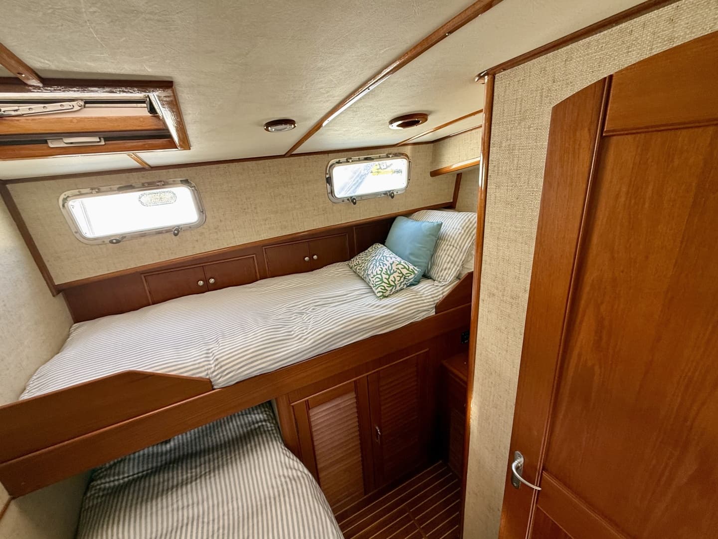 2003 Grand Banks 49 Eastbay HX