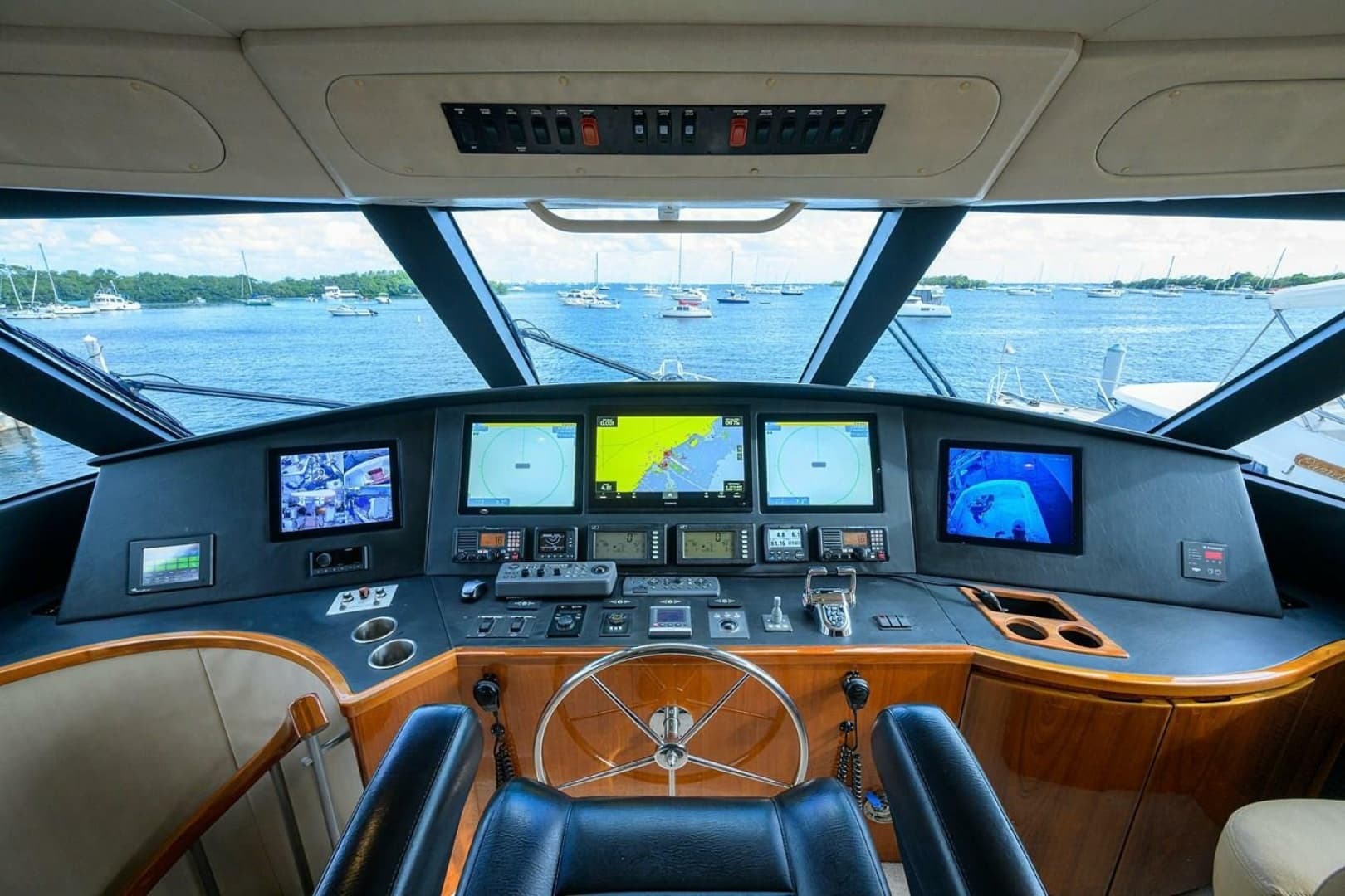 2013 Viking Enclosed Bridge SF 2013