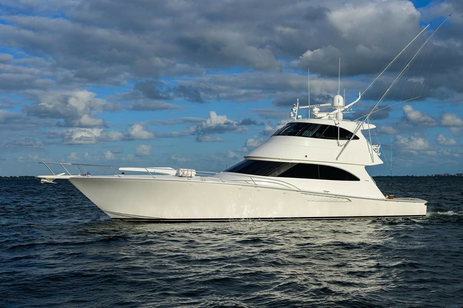 2013 Viking Enclosed Bridge SF 2013