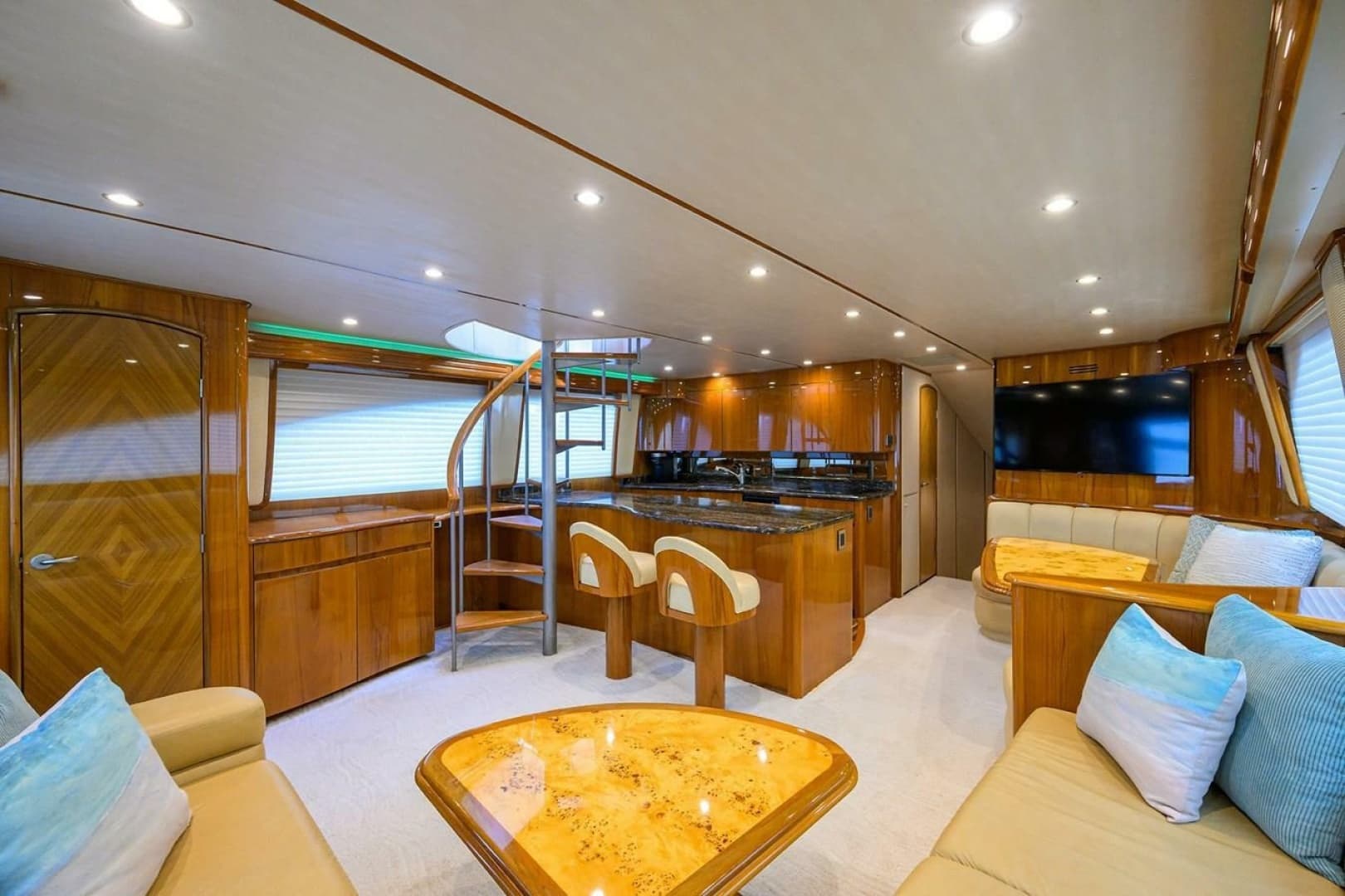 2013 Viking Enclosed Bridge SF 2013