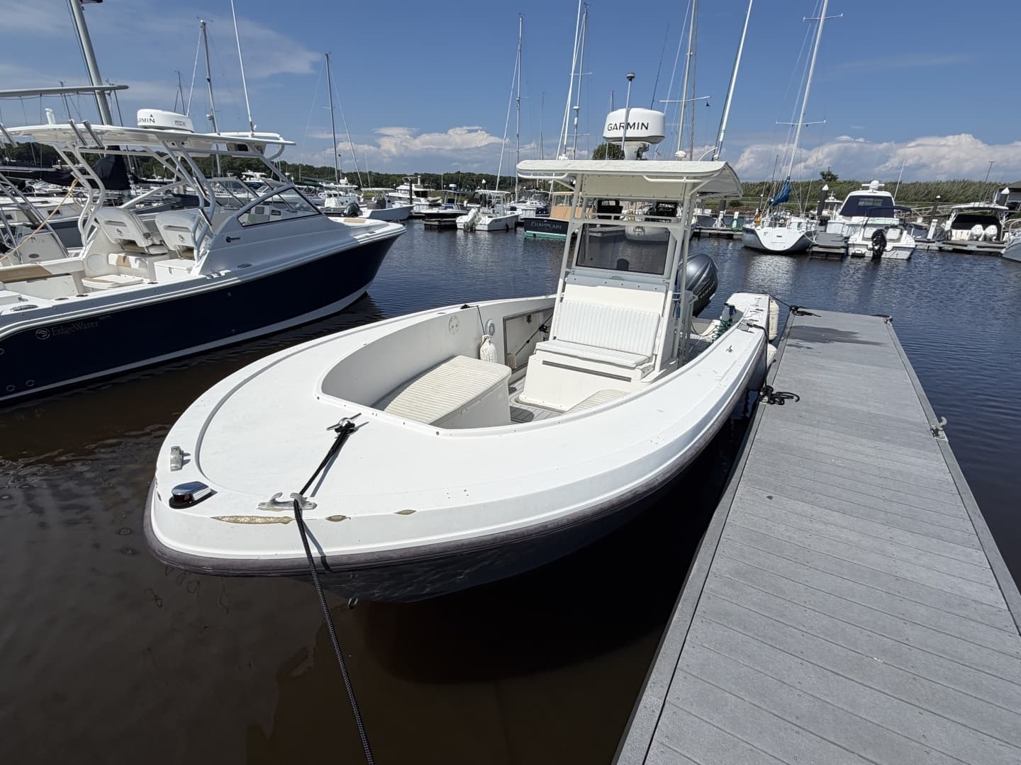 1990 Mako 261 Center Console