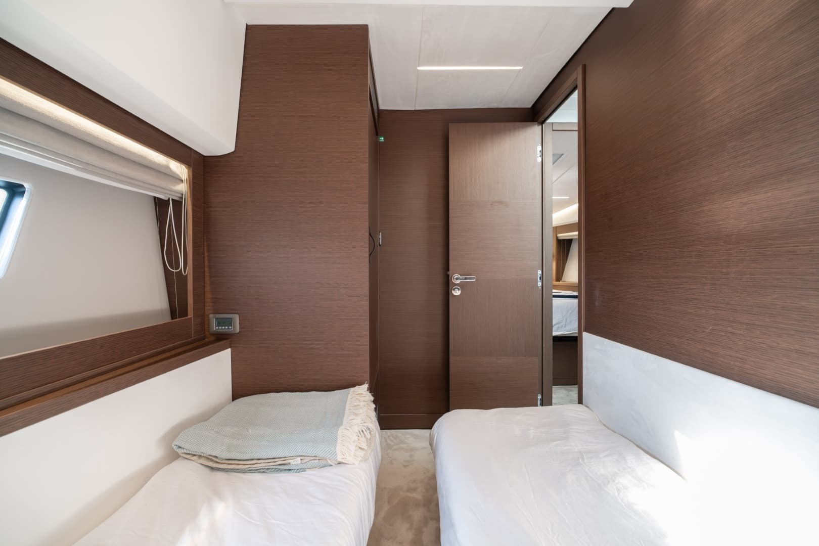 2024 Prestige 520