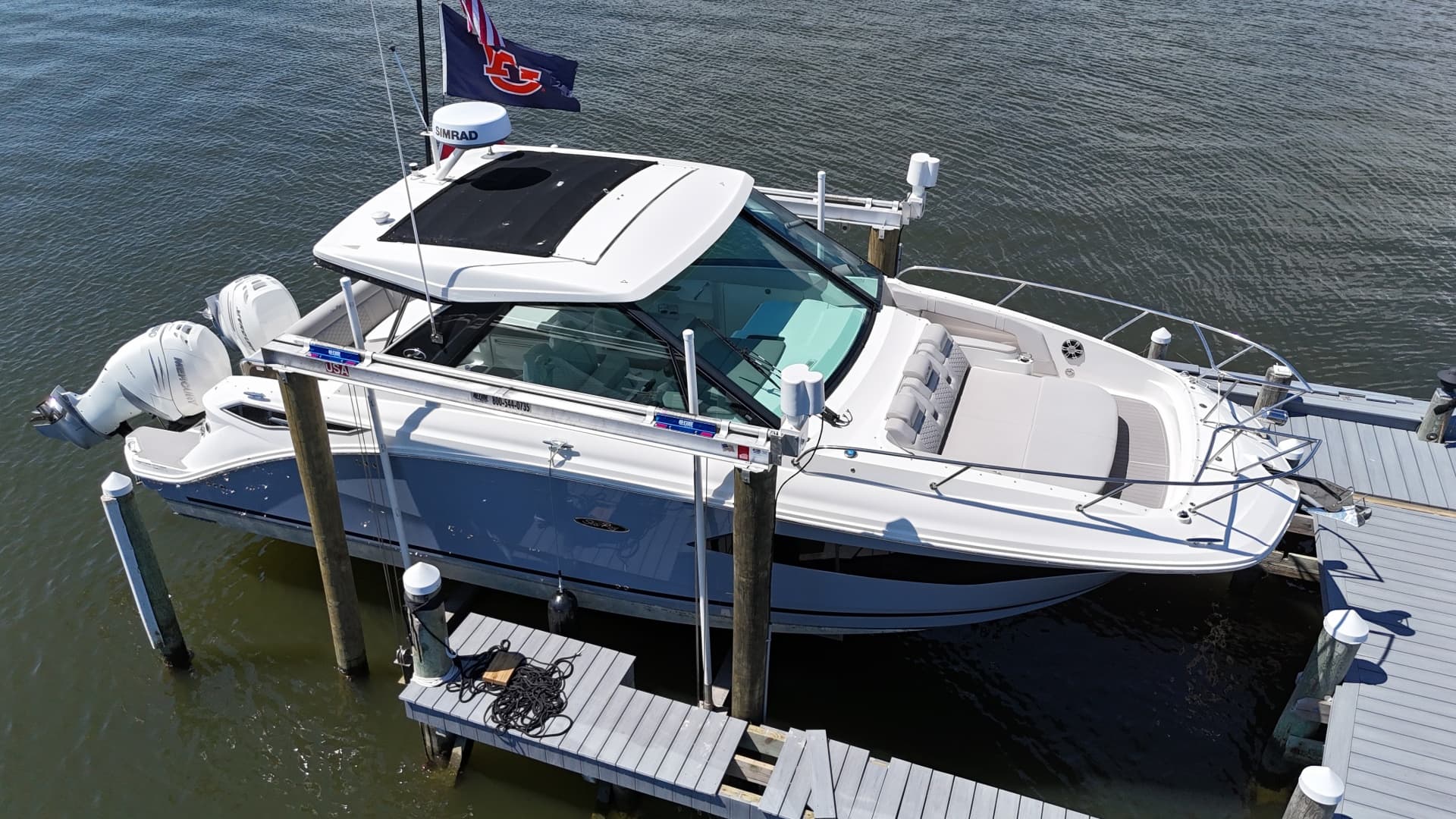2023 Sea Ray 320 Sundancer