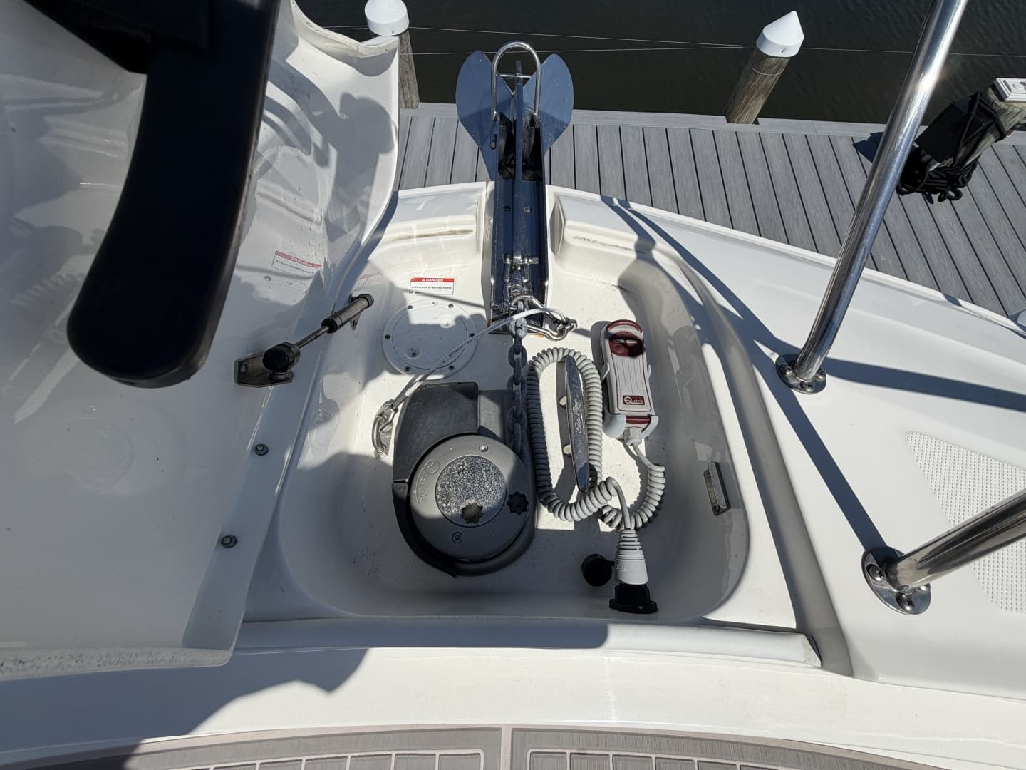 2023 Sea Ray 320 Sundancer