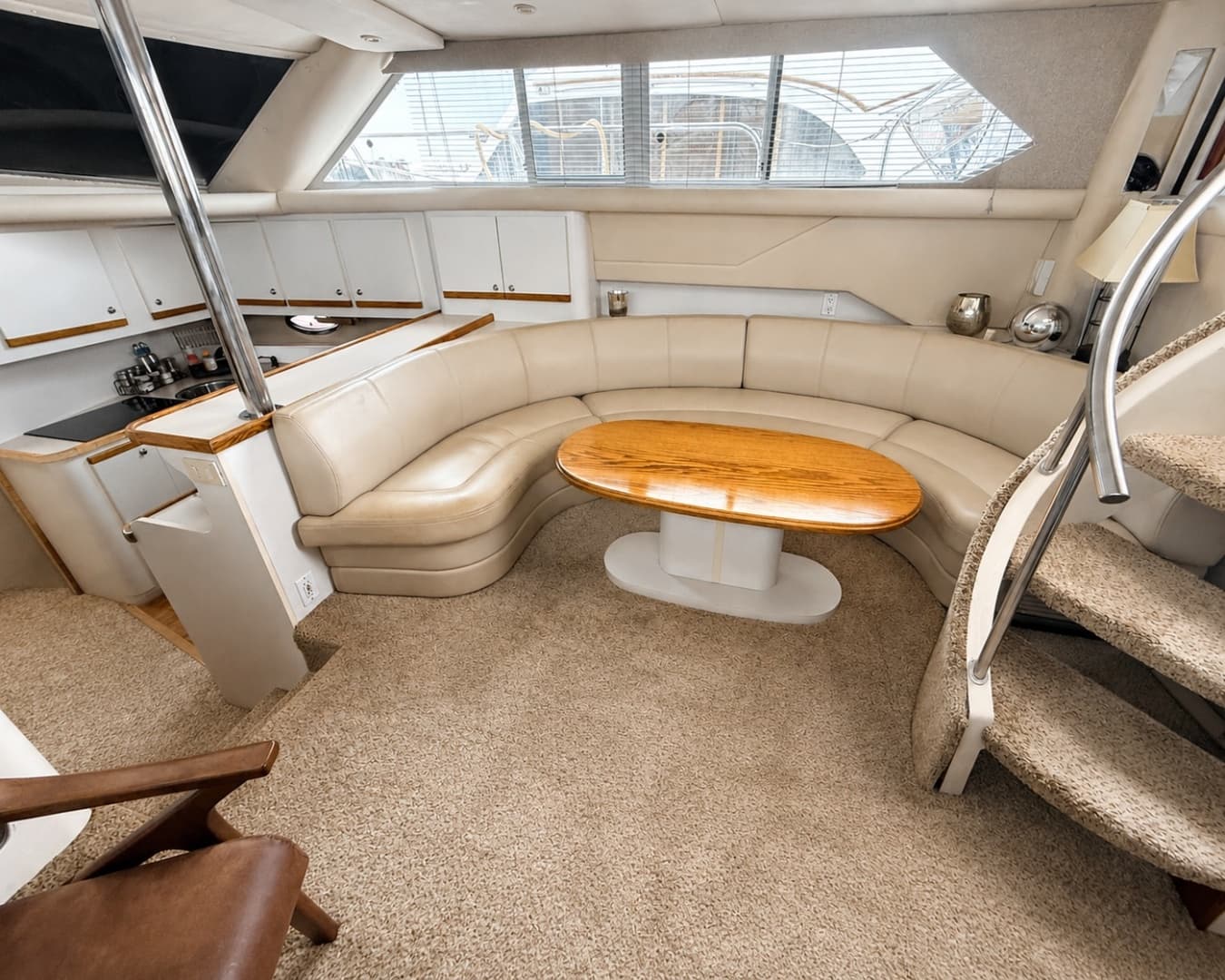 1997 Cruisers Yachts 3950