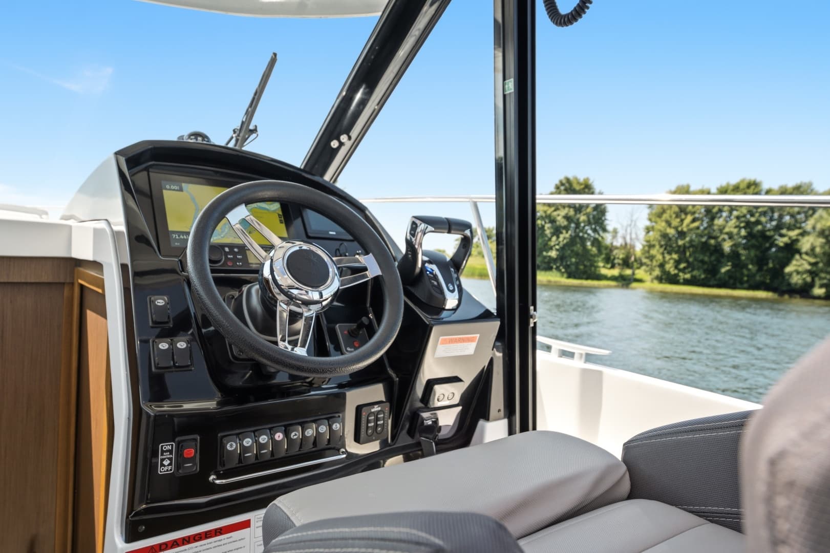 2021 Jeanneau NC 895