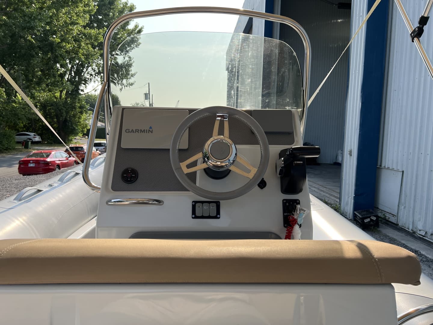2018 Zodiac Medline 580