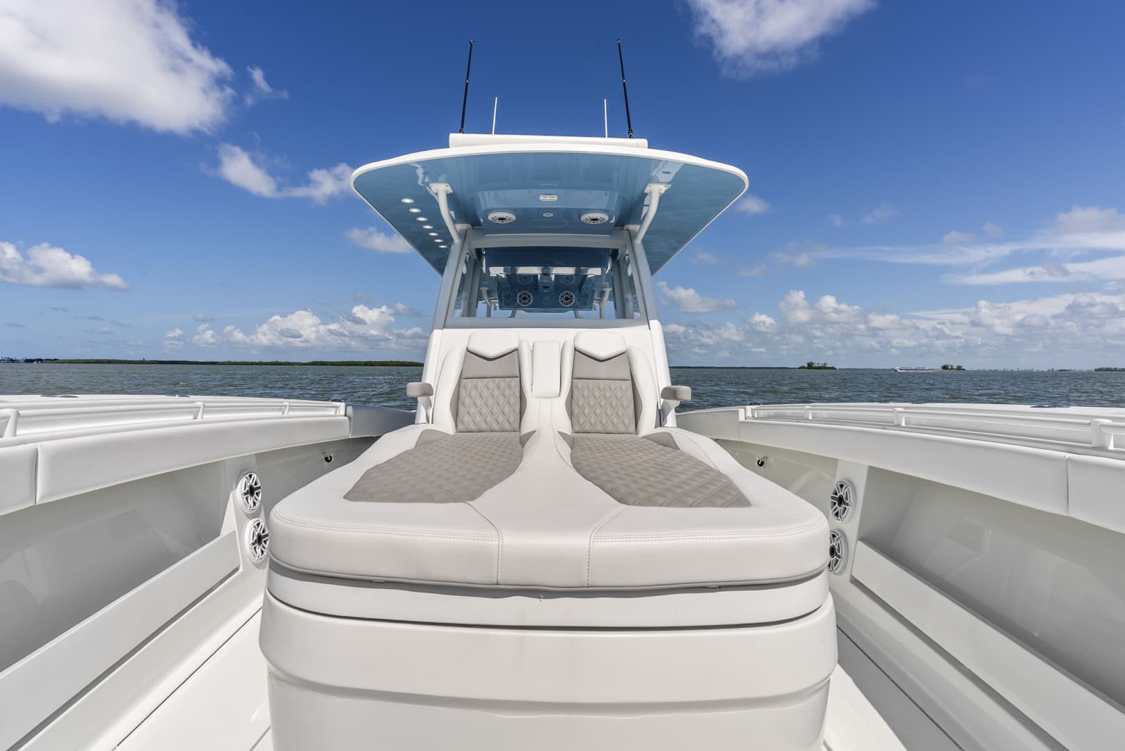 2026 Invincible 43 Open Fisherman