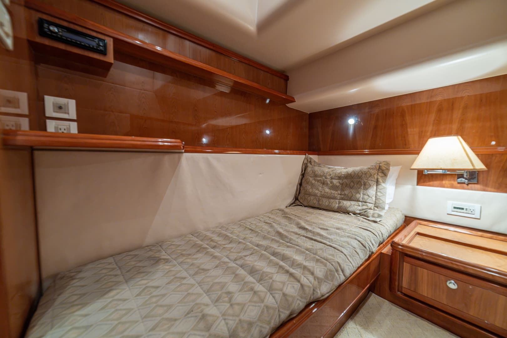 2003 Bertram 570 Convertible