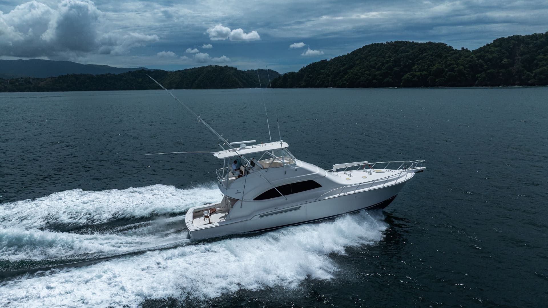 2003 Bertram 570 Convertible