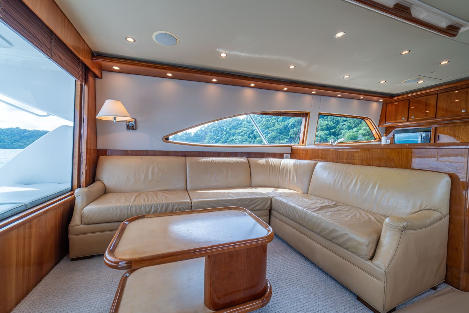 2003 Bertram 570 Convertible