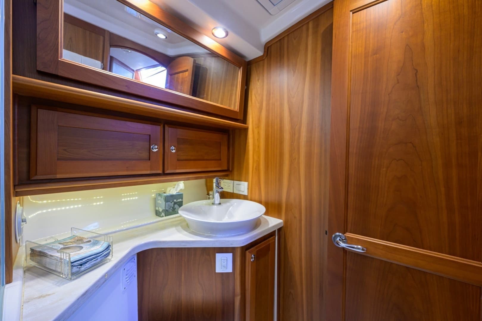 2018 Sabre 45 Salon Express