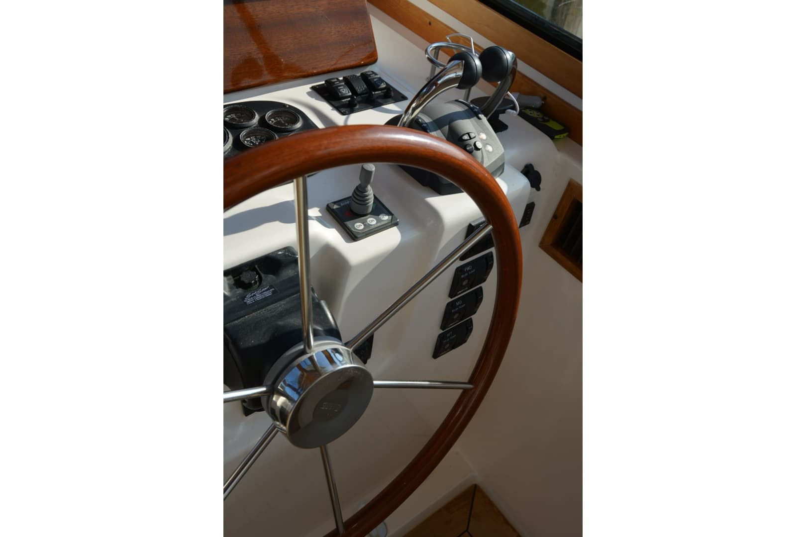 2005 Sabre 38 Express