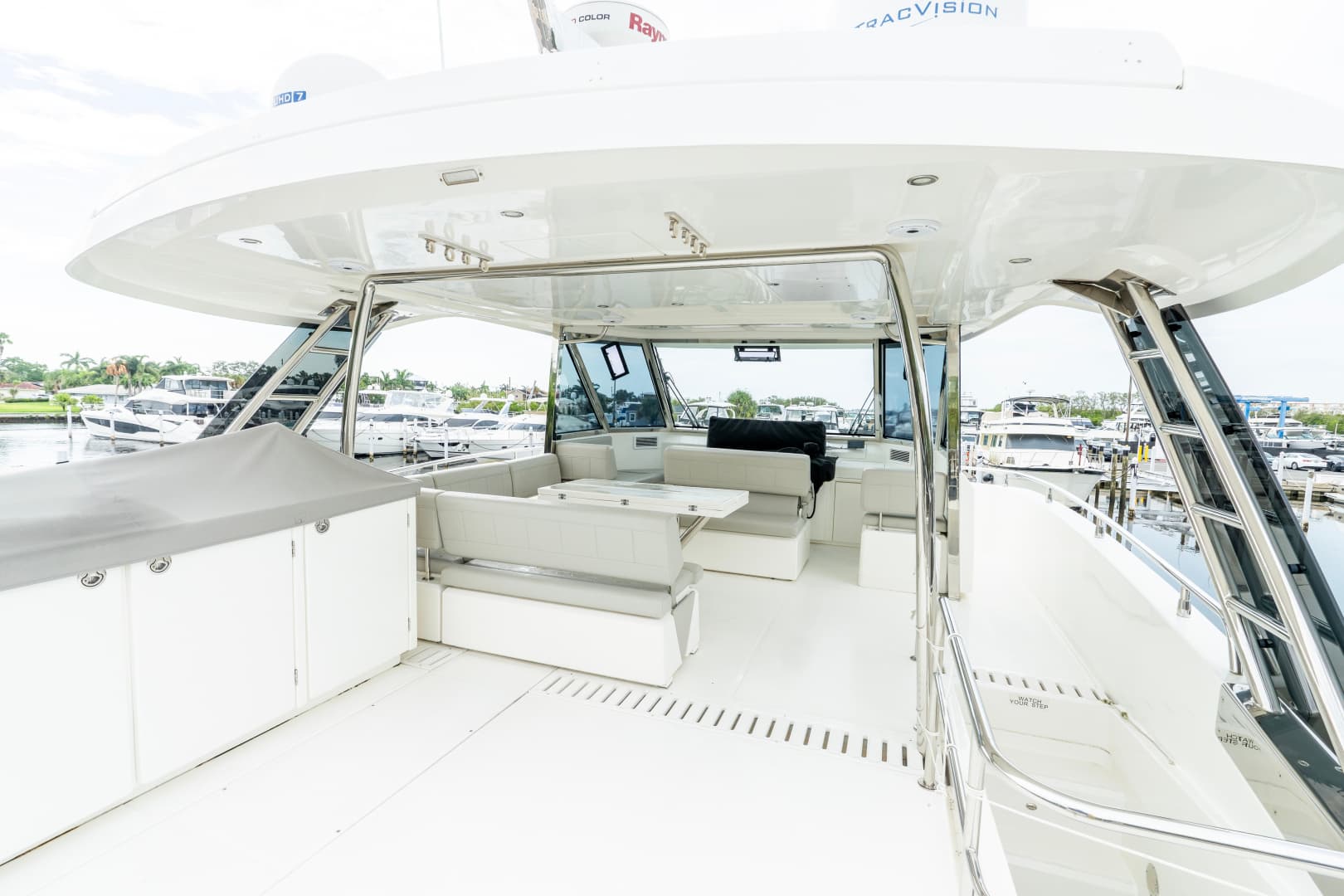 2023 Aquila 54 YACHT