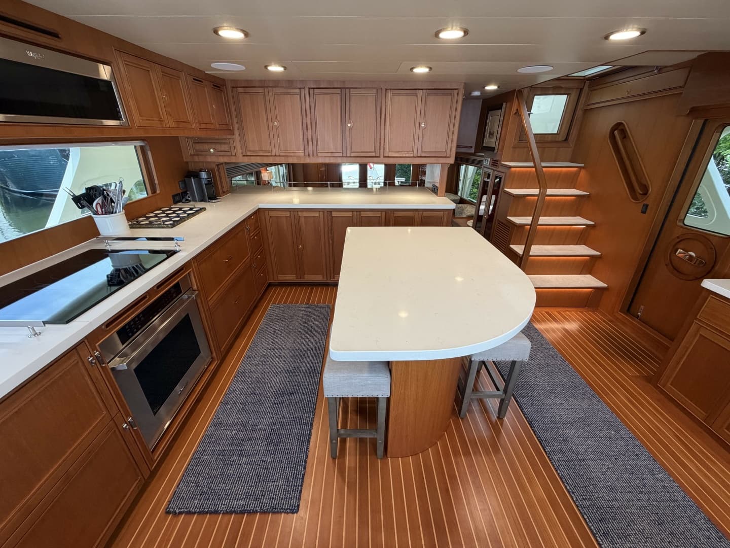 2021 Marlow Explorer 62E