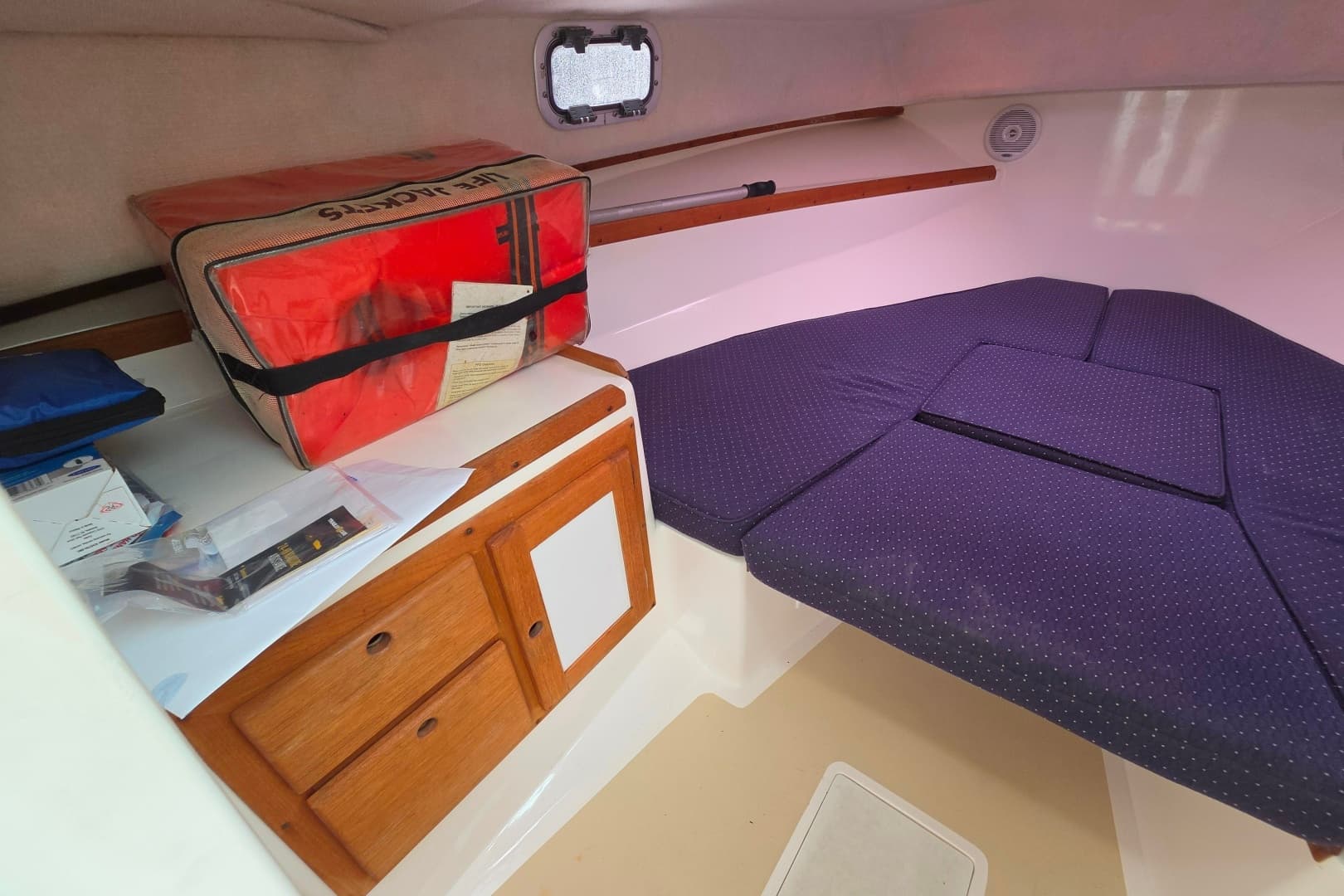 2004 Hunt Yachts Surfhunter 25