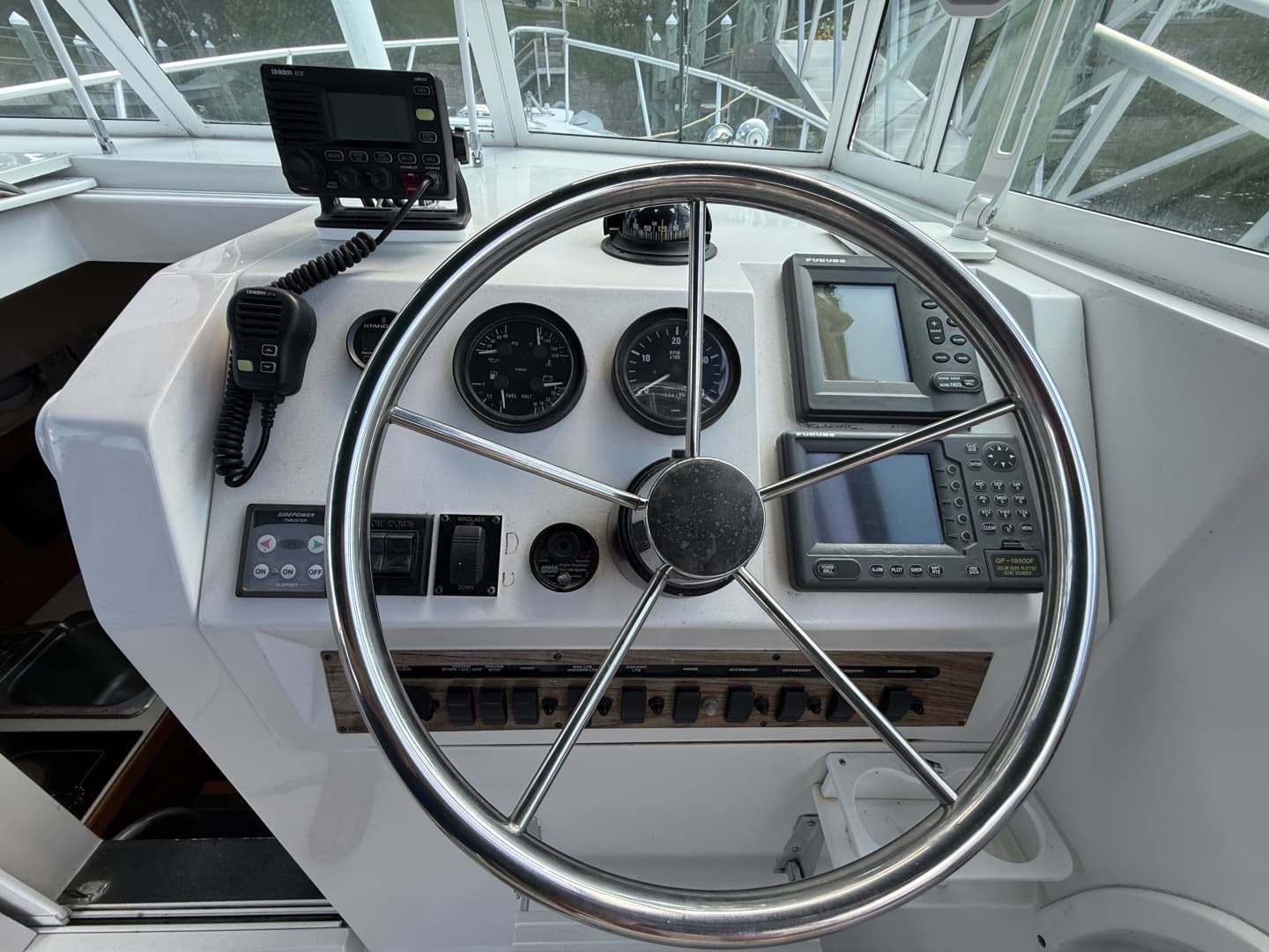 2000 Mainship 