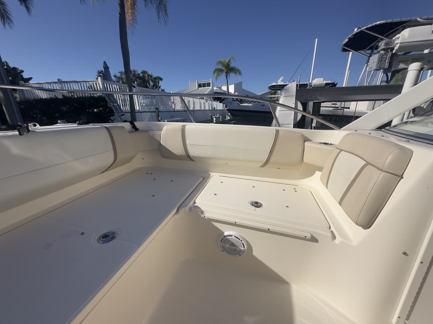 2013 World Cat 255 DC