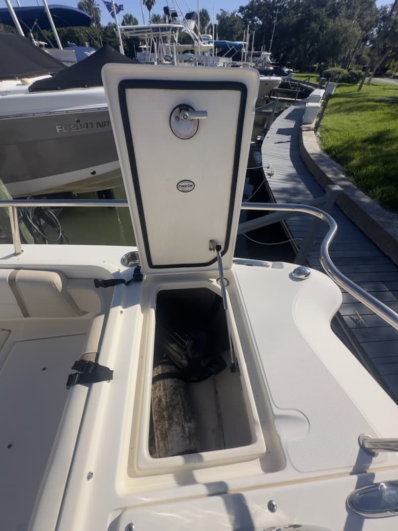 2013 World Cat 255 DC