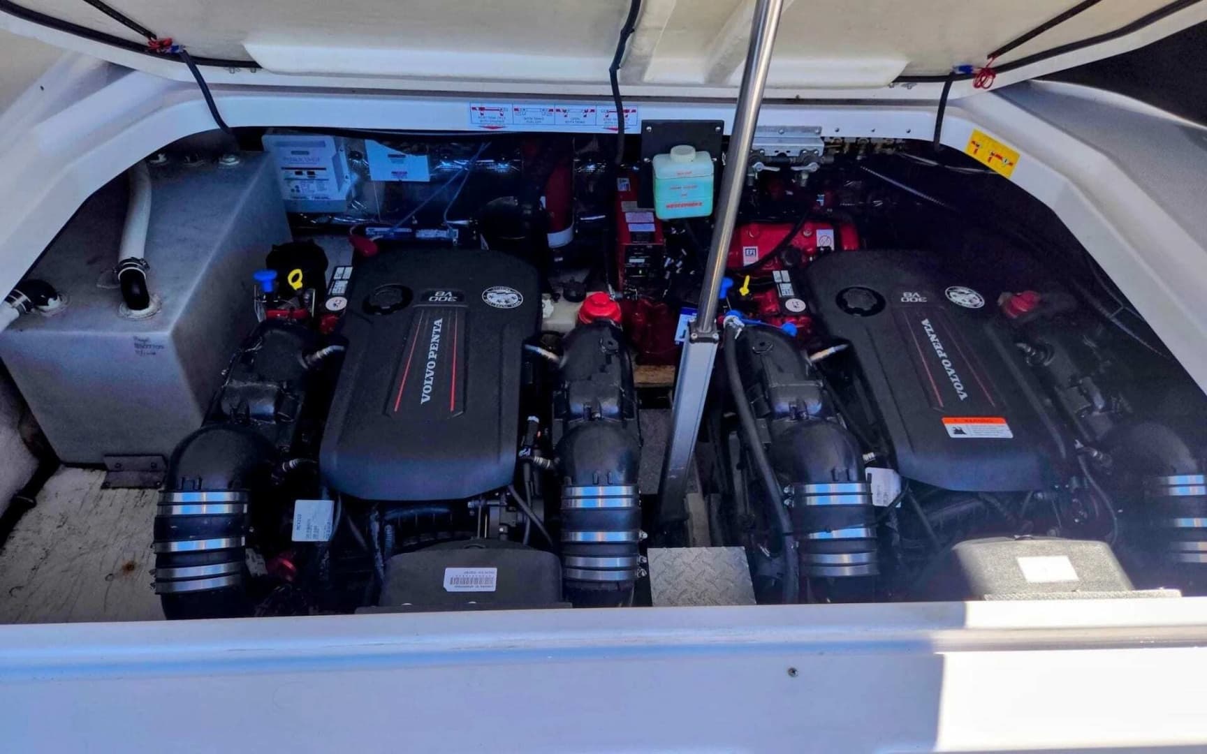 2019 Regal 35 Sport Coupe