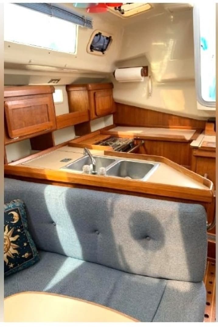 1992 Hunter 33.5