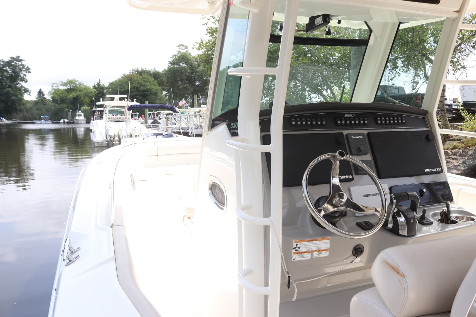 2013 Boston Whaler Outrage