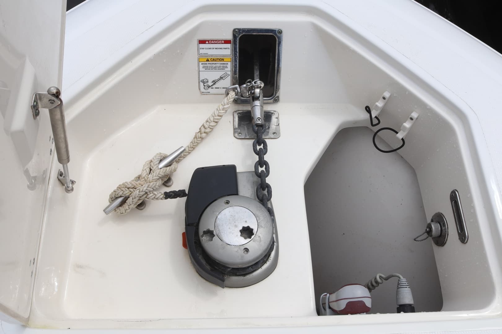 2013 Boston Whaler Outrage
