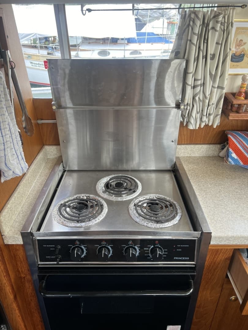 2001 Mainship 390