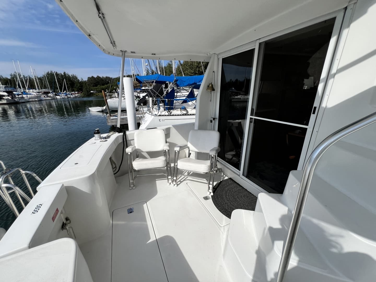 2001 Mainship 390