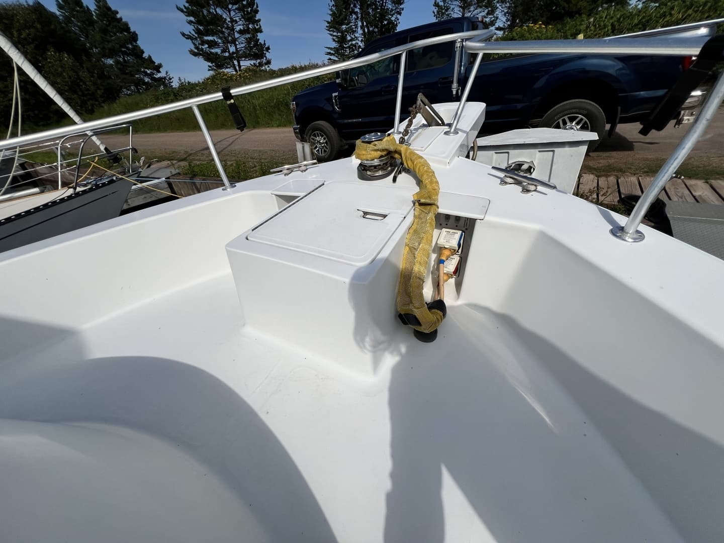 2001 Mainship 390