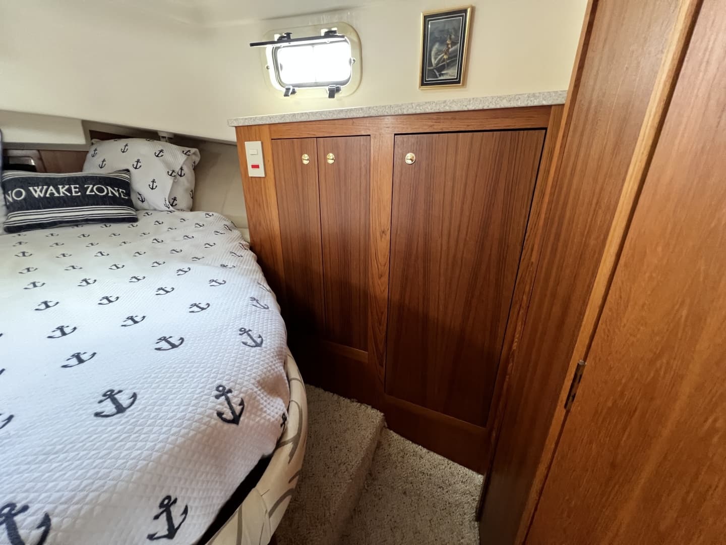 2001 Mainship 390